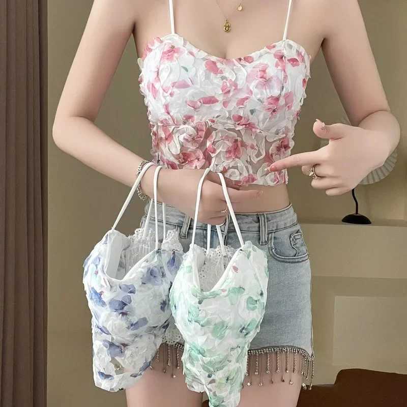 2024 Summer Sweet Floral Corset Vest Office Lady Beach Style Sveless Blouse Women Vintage Lace Slim Crop Top Korean FashionXJ250212