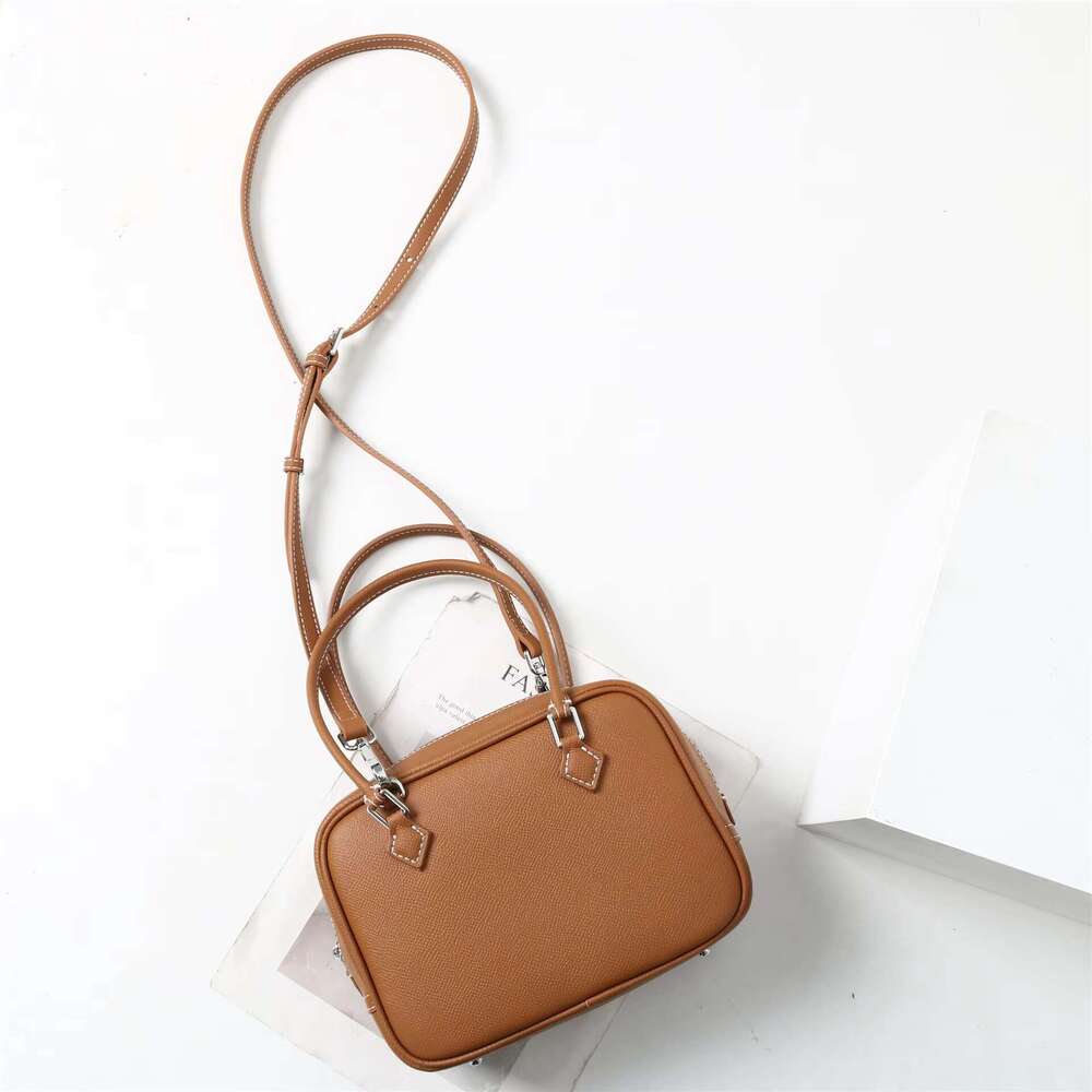 2024 New Fashion Genuine Women's Shoulder Bags Soft Leather Ladies Crossbody Bag High Quality Feather Handbags Brown