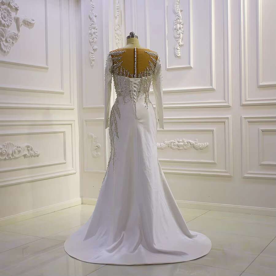 Customized Am936 Long Lace Appliqued Satin Full Sleeve Wedding Dress