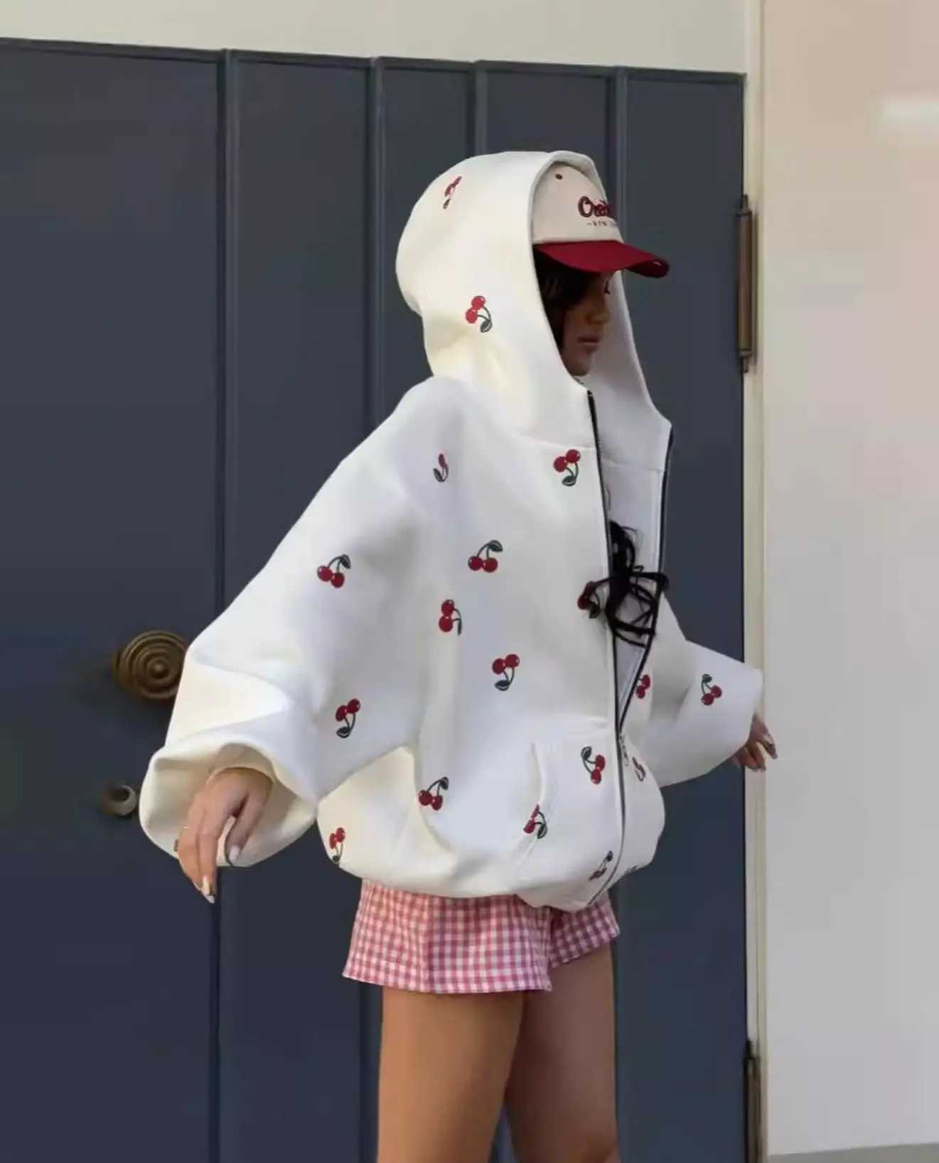Korean Fresh Style Fashion Cherry Pattern White Zip Up Hoodie Y2k Harajuku Versatile Sweatshirt for Womens New Autumn Clothing X250212