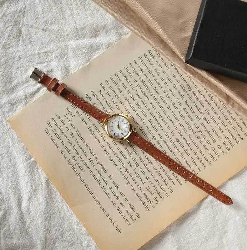 Womens brown and white small watch ultra-thin leather strap womens quartz watch wristwatch Reloj MujerXJ250408