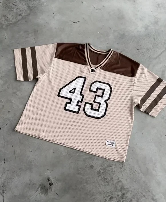 Britain Fashion Brown No. 43 Loose Embroidery Short-sleeved T-shirt Men Women Street Hip Hop Summer Goth Y2K Trend Tops 250211