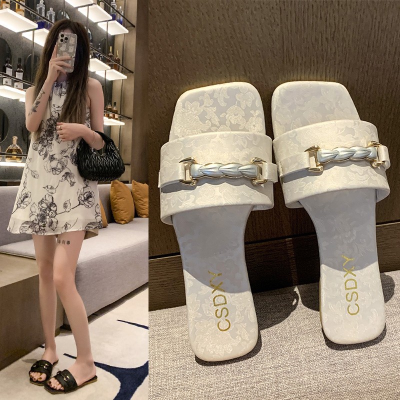 2025 new hot free shipping designer slippers for womens flat slippers sliver black beige tibetan green light green Leisure slippers