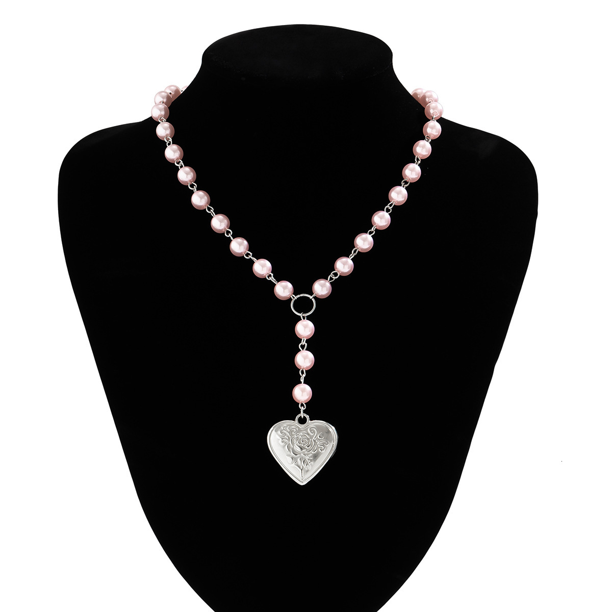 Women fashion Jewelry Sweet Cool Wind Big Love Pendant Spicy Girl Small and Popular Beaded designer Versatile Necklace