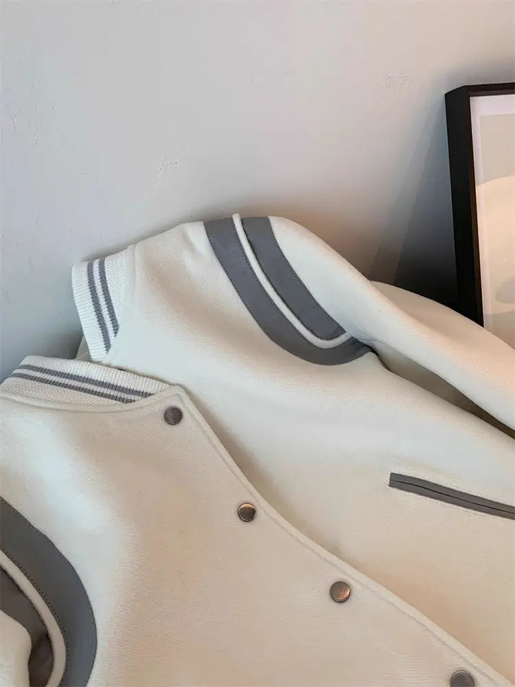 Japanese College Style Contrasting Color Patchwork Stand Up Collar Baseball Jacket Mens and Womens Fashionable Versatile 250212