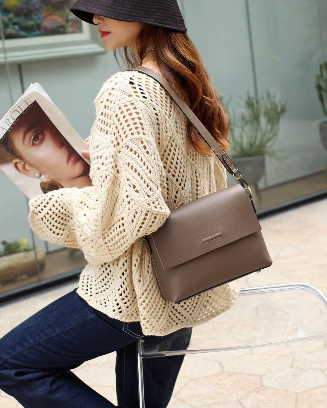 Women's Cowhide Handbag High Quality Large Capacity Soft Leather Envelope Crossbody Fashion Ladies Commuter Bag