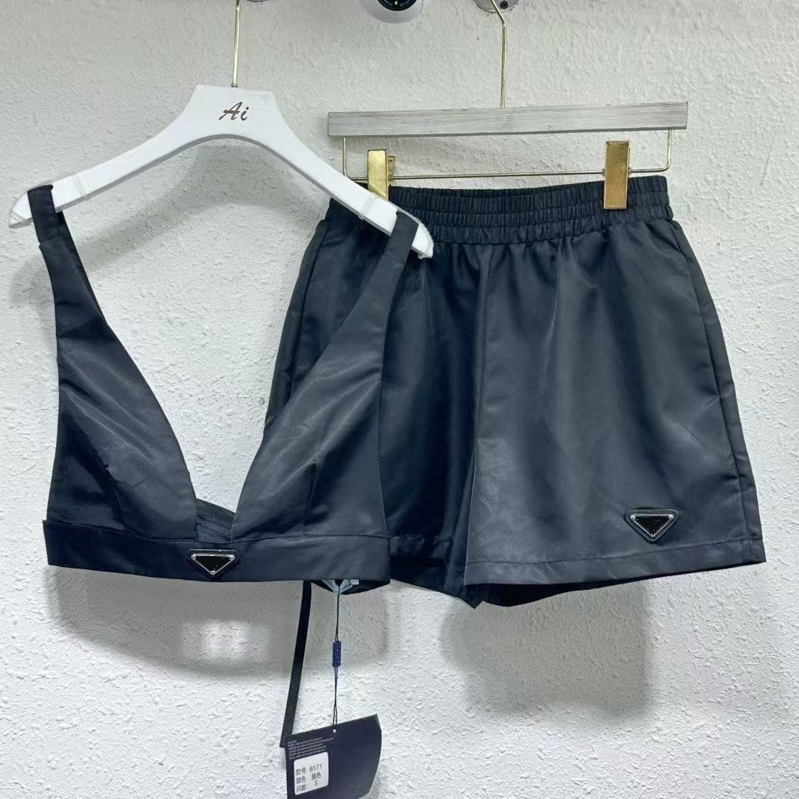 Top Designer High Quality Bra + Short Set Fashion Classic Iron Print Nylon Camisole Shorts Women's Two Piece Pants new2025