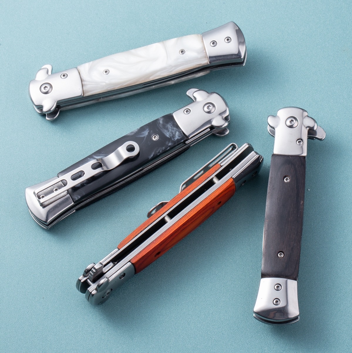 AKC-Classic Italian folding knife with resin handle high-hardness blade Essential items for outdoor camping Spot wholesale