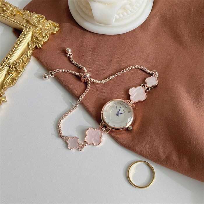 Watch with a clear and cool feeling niche design cold and cool style forest style camellia 2024 new model high-end feeling internet celebrity same sty
