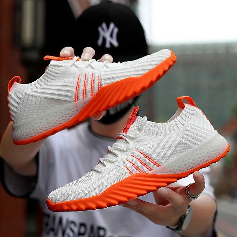 Couple Shoes Cushioned Outdoor Running Shoes Anti-slip Sports Lovers Professional Sports Training Shoes Lightweight ZapatillasC250304