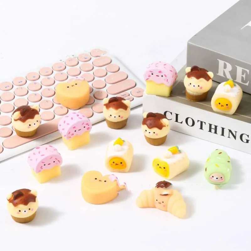 20PC Mochi Toys Blind Box Kaii Squeeze Bread Foodie Soft Glue Favors Str Relief Antistr Kids fidget Toy Birtay GiftsXJ250212