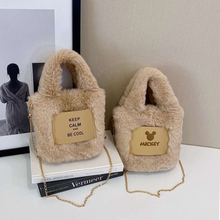 2025S Designer S New Model Handbag Bucket Winter Women S New Single Shoulder Crossbody Plush Bag
