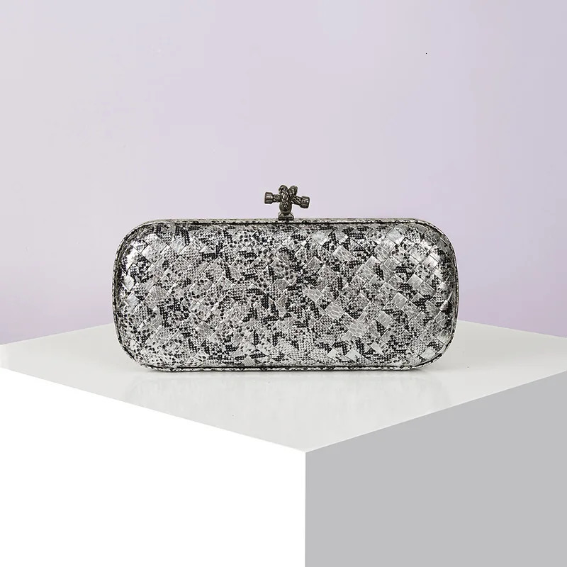 Wild Serpentine Evening Bags for Women Leather PU Woven Clutch Purse Elegant Ladies Metal Buckle Silver Handbag Bolso Mujer 250120