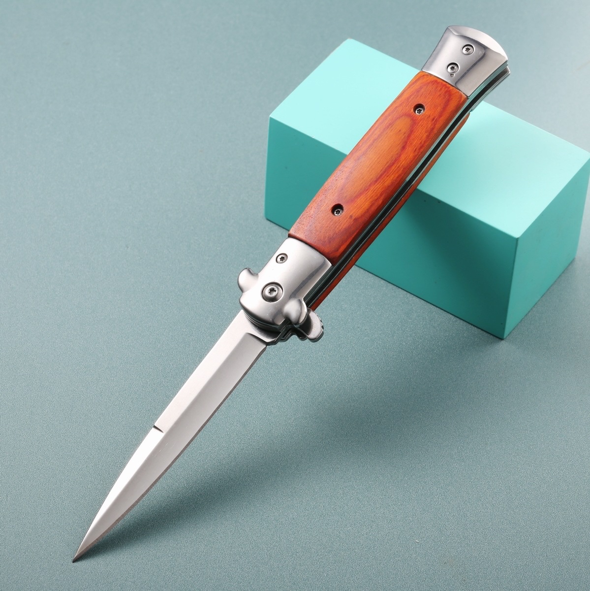 AKC-Classic Italian folding knife with resin handle high-hardness blade Essential items for outdoor camping Spot wholesale