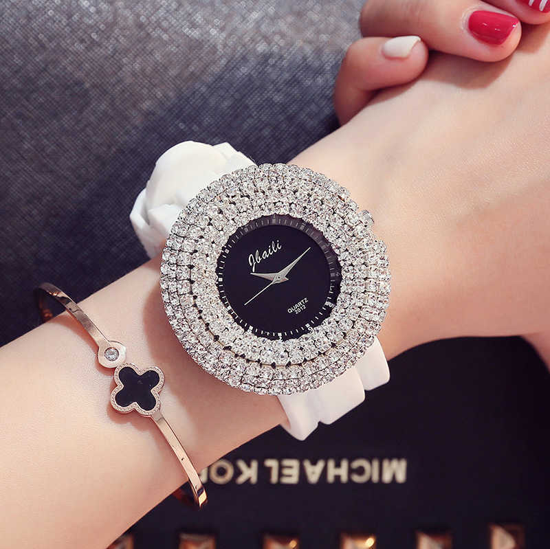 Hot selling Starry Sky Meteor Shower 6 Full Diamond Watch Korean Edition Trendy Fashion Watch Large Dial Decorative Womens Watch W250212