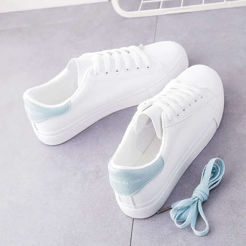 Small White Shoes Female Korean Version of the Hundred with Four Seasons Leather Casual Shoes Breathable Womens Board Shoes 250208