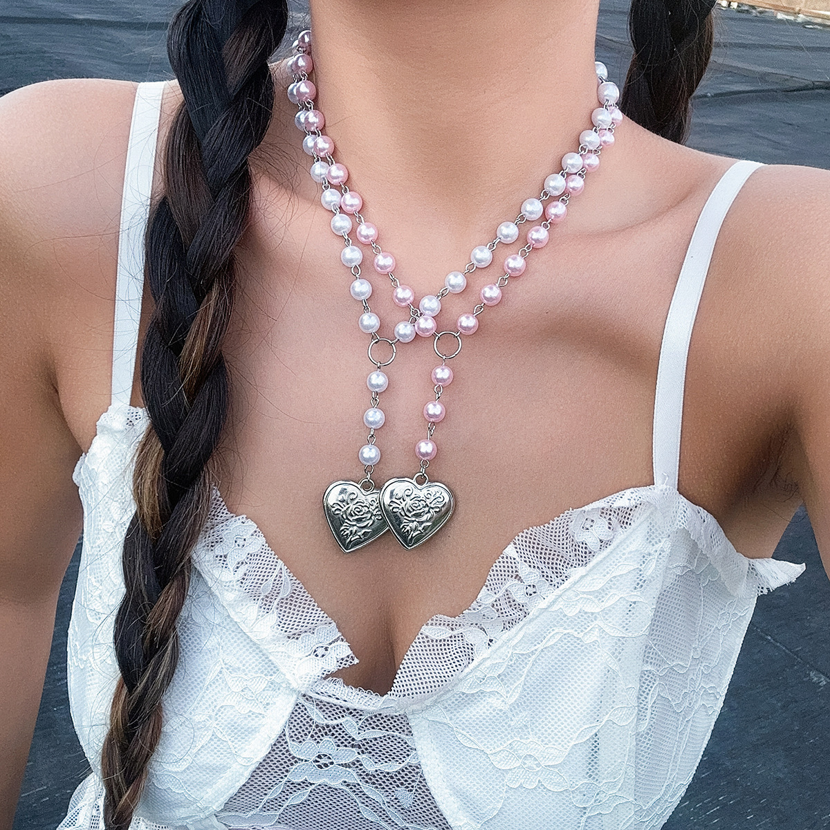 Women fashion Jewelry Sweet Cool Wind Big Love Pendant Spicy Girl Small and Popular Beaded designer Versatile Necklace
