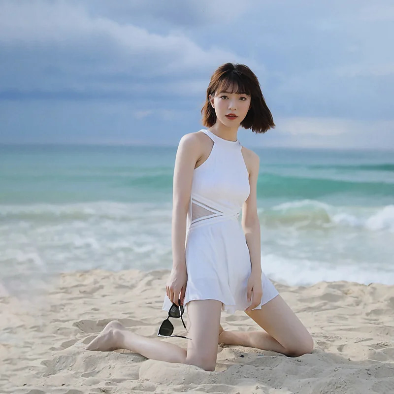 Korea Style Women One-piece Swimsuit Hanging Neck Sweet Swimwear Sexy Beach Wear Swim Suit 250210