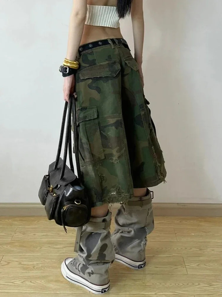 Women Short Jeans Green Camouflage American Vintage Y2K Straight Streetwear Wide Leg Pants High Waist Female Summer Denim Shorts 250212