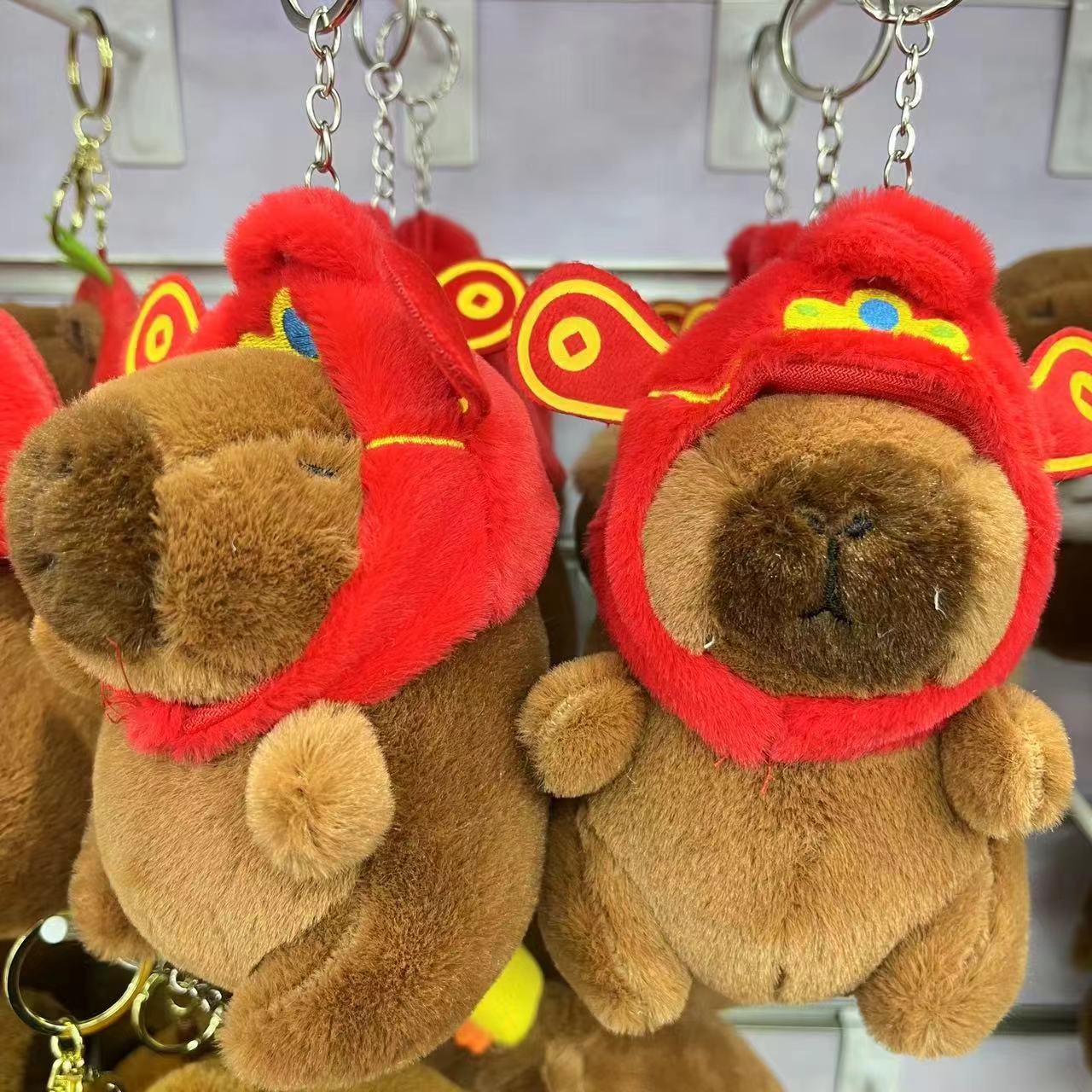 Popular Cappibara Plushie - Stylish Keychain with a Funny Face for Handbags and Wallets