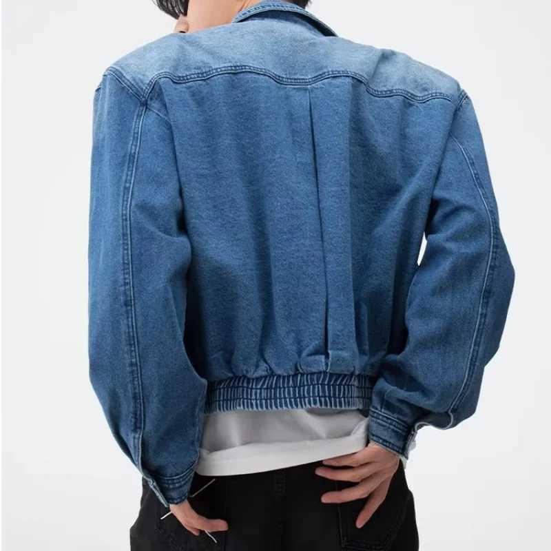 Mens Clothing American Vintage Blue Denim Jacket Loose Outwear Men Wide Shoulder Short Jeans Coats Casual Pockets High Streetwear X250213