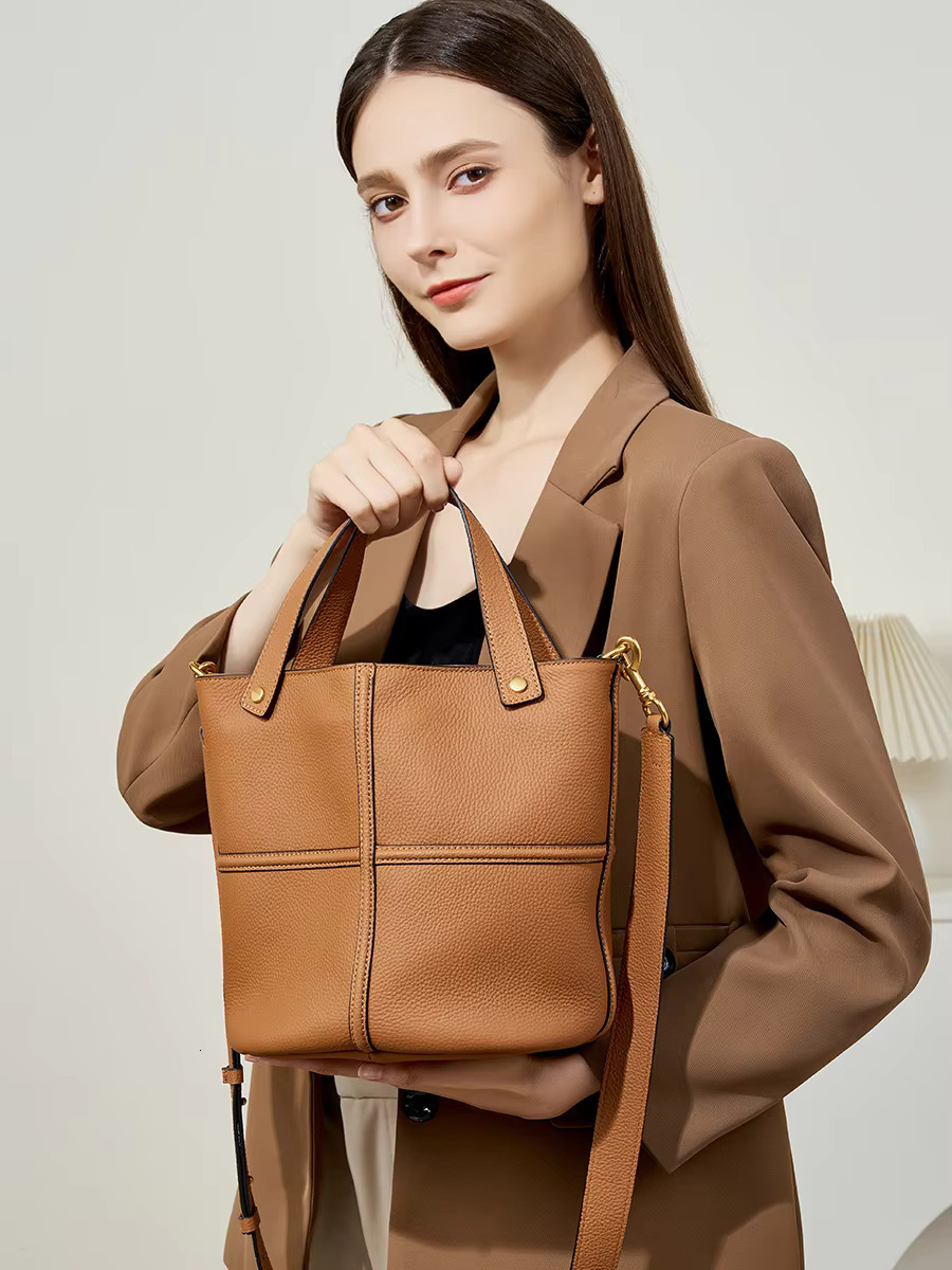 2024 Niche Texture Versatile New First Layer Cowhide Commuter Large Capacity Bucket Bag Elegant One-Shoulder Cross-Body Hand Bag