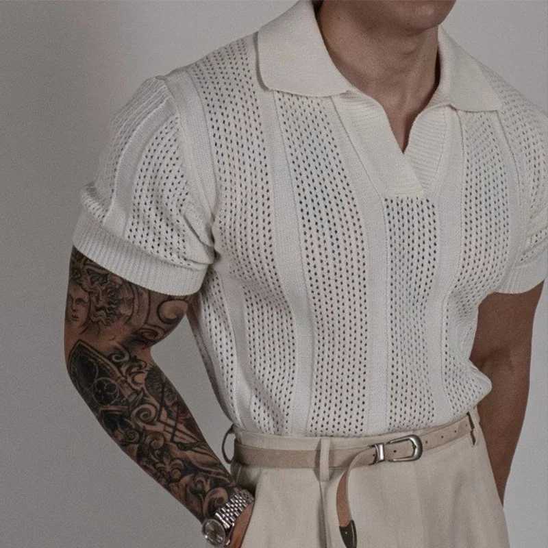 Retro ultra-thin knitted mens polo shirt casual short sleeved hollow mesh knitted mens polo shirt spring summer fashionable polo collar mens top X2502