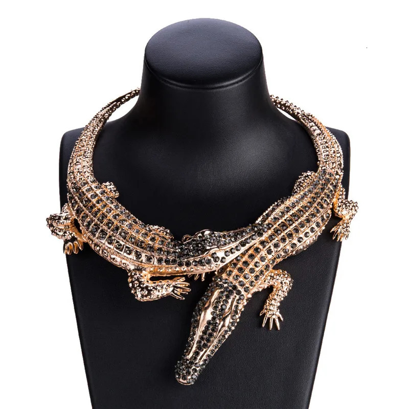 Ahmed Exaggerated Punk All Crystal Necklace Womens Fashion Trend Statement Necklace Bijoux 250109
