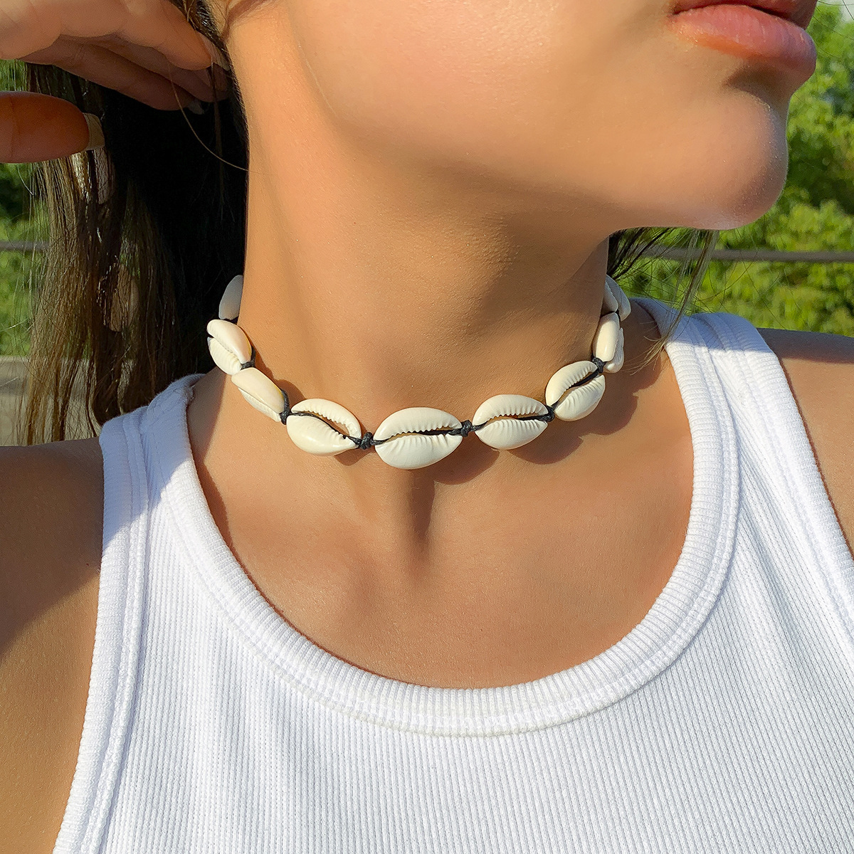 fashion Jewelry ethnic style handmade woven Woman shell for women, fashionable and versatile, simple collarbone chain necklace decoration