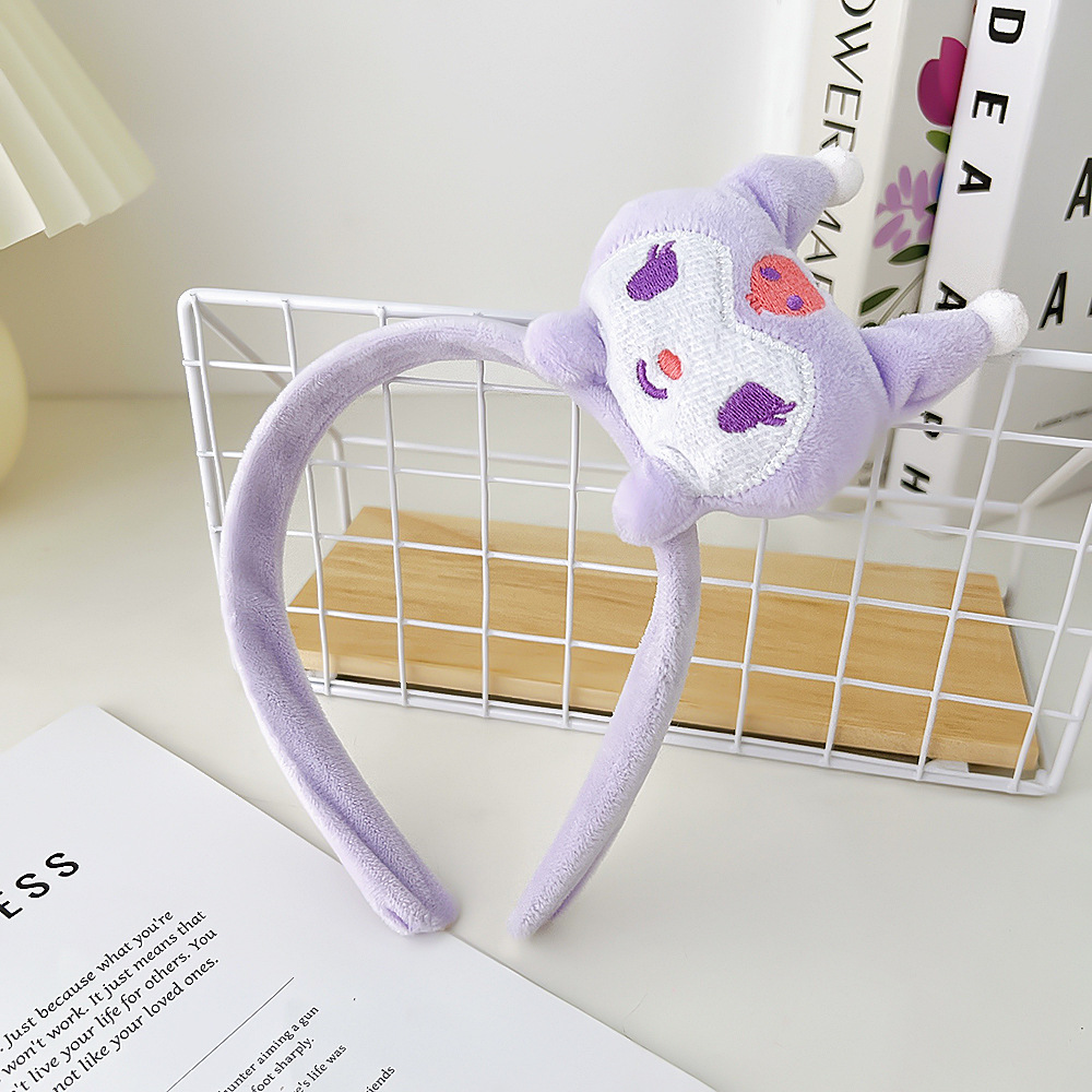 Adorable Plush Headband Featuring Cartoon Animals - Perfect for Autumn and Winter