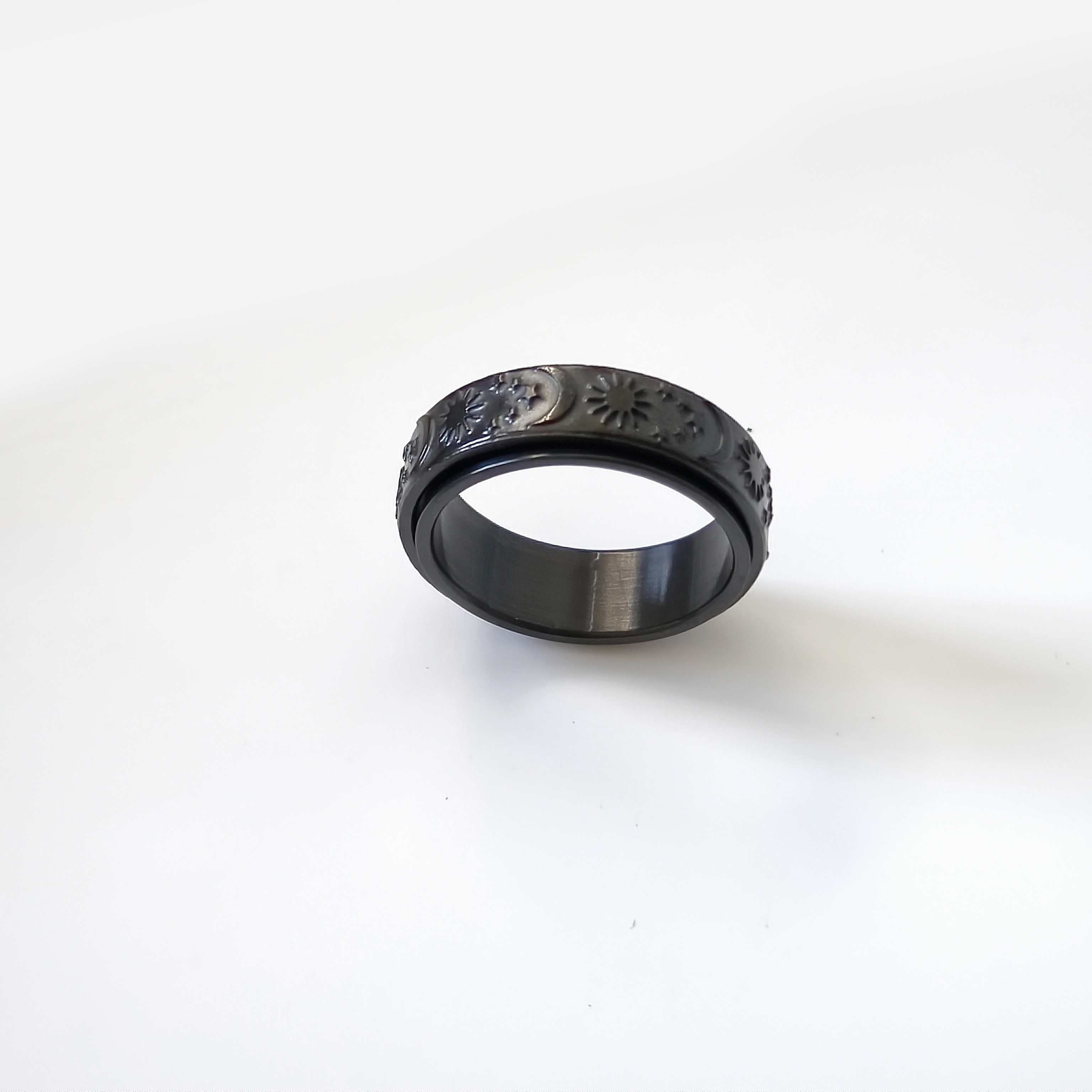 Sun Moon and Stars Spinning Fingertip Gyro Men Women Stainless Steel Spinning Engagement Wedding Ring 8mm