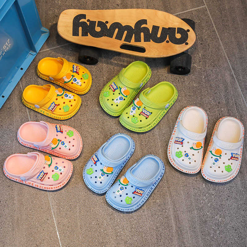 Sandals Childrens shoes Childrens cave shoes in summer; non slip boys slippers; girls Baotou baby cartoon sandals in summer H250212