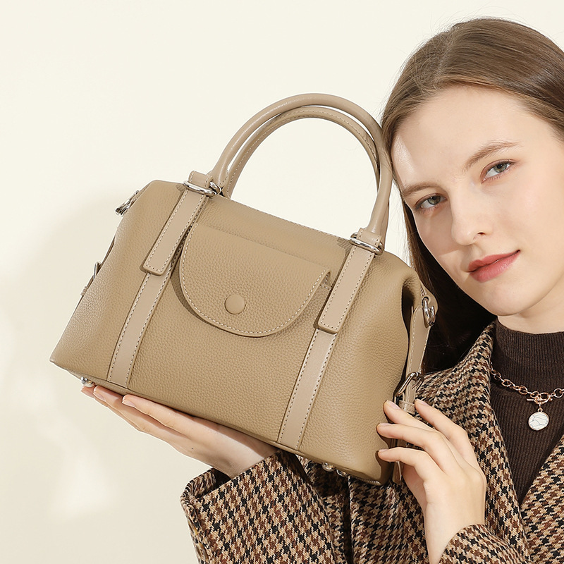 Bag Handbag New Women's Leather Handbag Versatile Fashion Shoulder Crossbody Commuting Bag