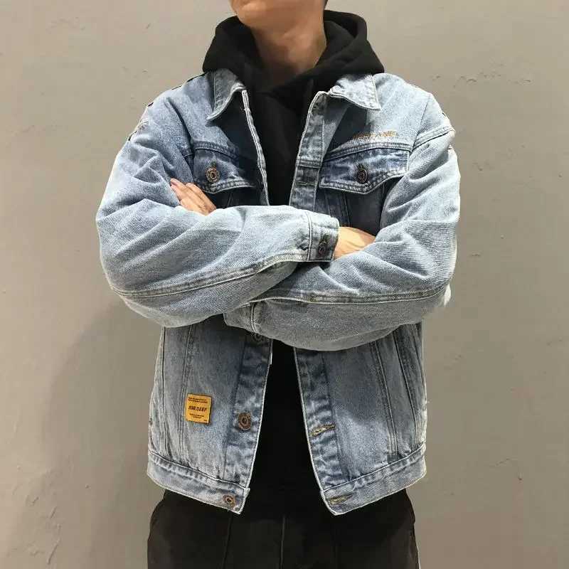 Black border embroidered denim jacket mens warm wool sheep denim jacket mens border blue wearing a casual G outfit X250213