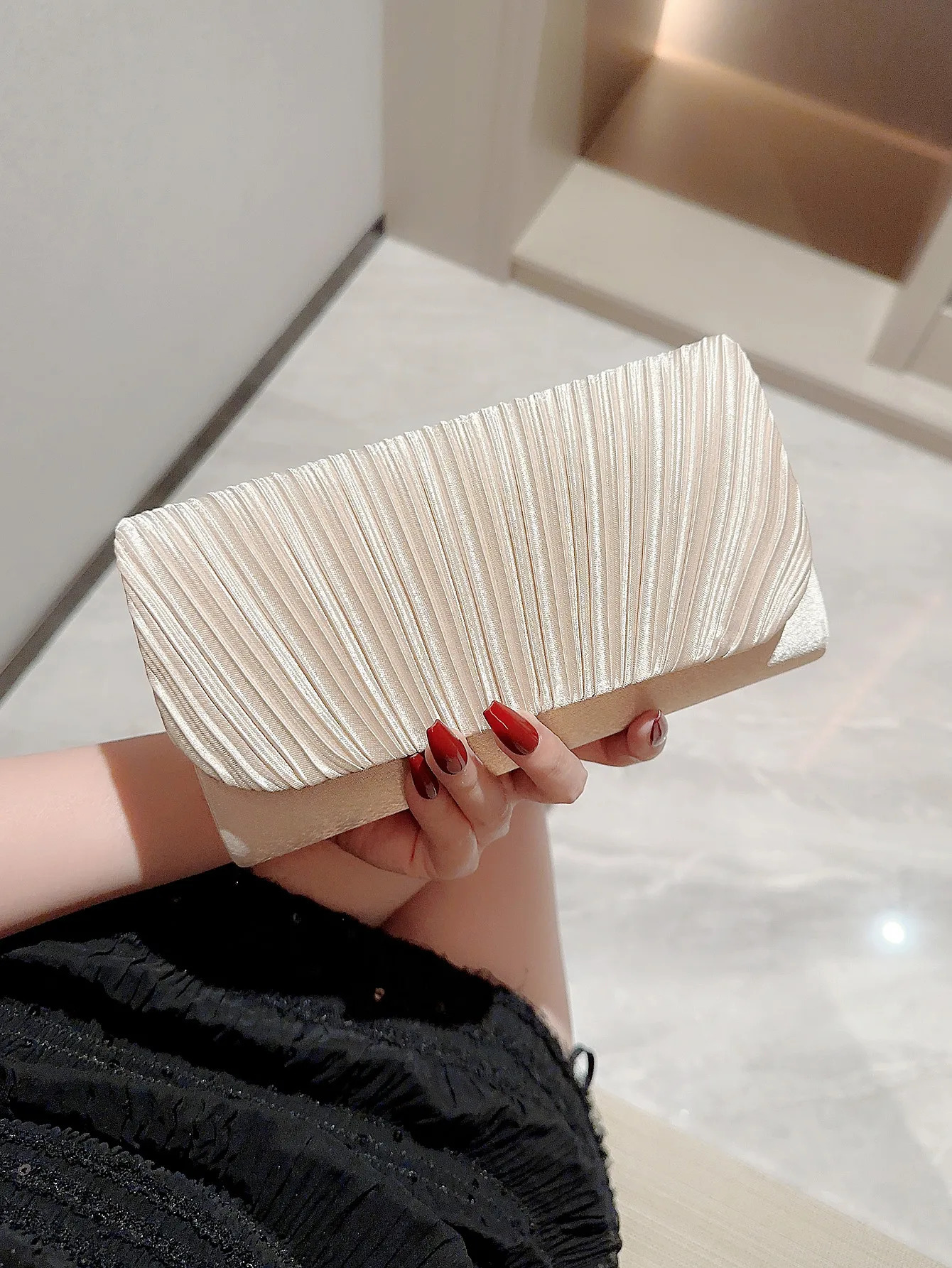 Womens Elegant Satin Evening Bag Pleated Clutch Wedding Purse Formal Tote Party Prom Clutch with Rhinestones for Wedding Bride 250120