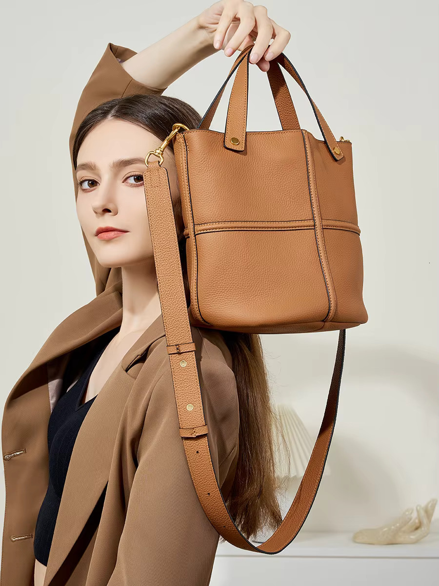 2024 Niche Texture Versatile New First Layer Cowhide Commuter Large Capacity Bucket Bag Elegant One-Shoulder Cross-Body Hand Bag