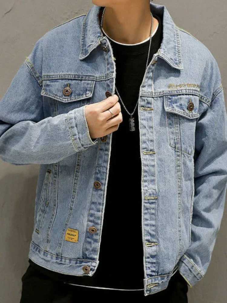 Black border embroidered denim jacket mens warm wool sheep denim jacket mens border blue wearing a casual G outfit X250213