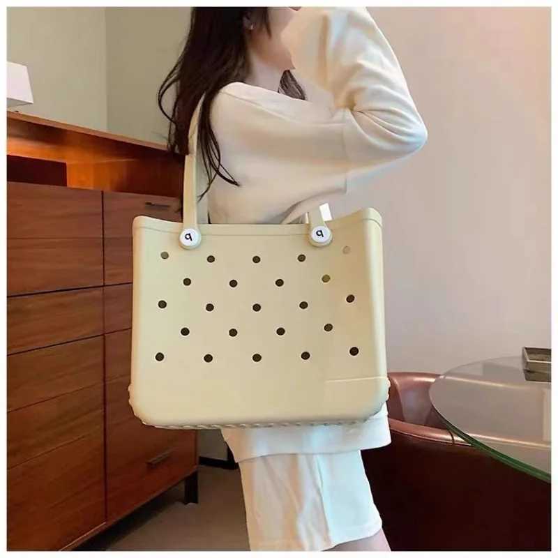 Large Beach s Fashion Summer Storage Baskets Eva Rubber Jelly Storage Handbag Solid Color Mummy Bags Clothes Organizer Y250213