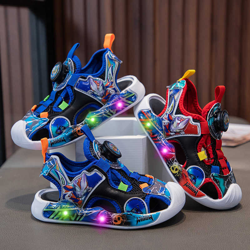 Sandals Childrens beach shoes boys sports sandals Ultraman summer hollow mesh illuminated anti kick cartoon frame shoes H250212