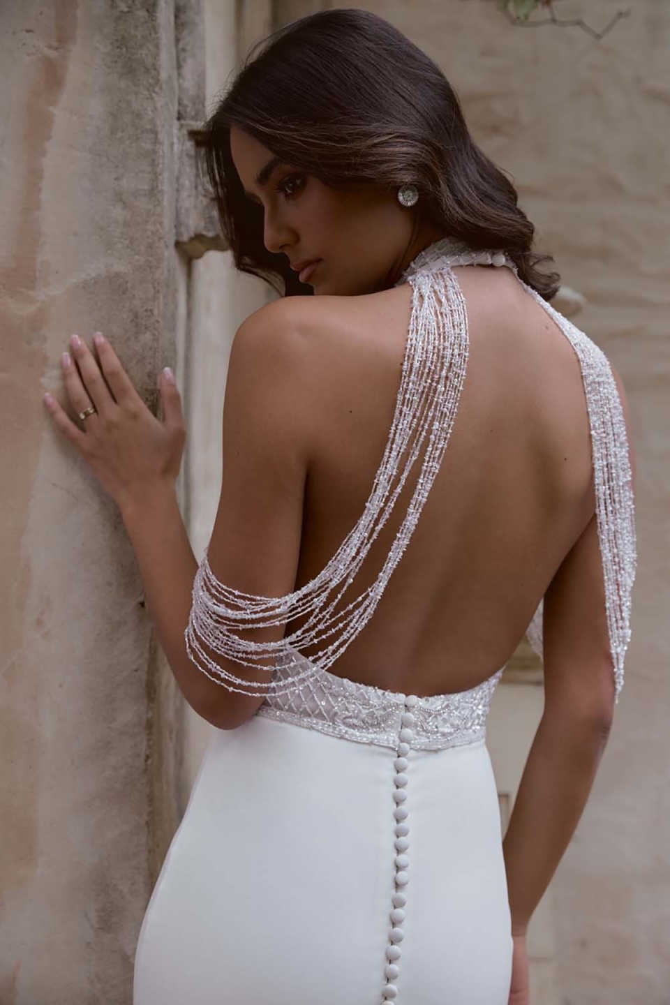 Elegantly Plunging Neckline Mermaid Wedding Dresses Halter With Full Sleeve Delicate Sash Appliques Satin Bridal Gowns Sweep Train Backless Vestido de