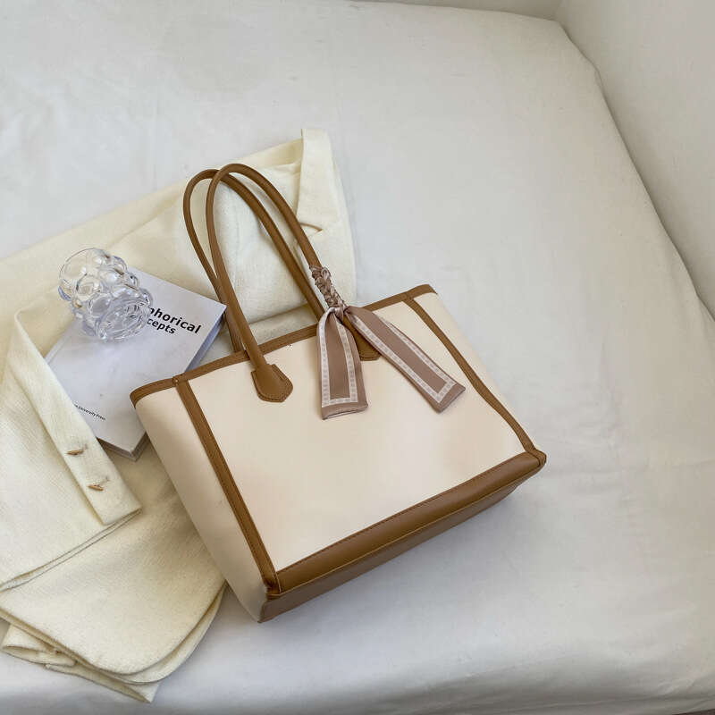 2025 Large capacity tote bags for women single shoulder tote bag shopping bag new high quality commuting fashionable and versatile bag work tote