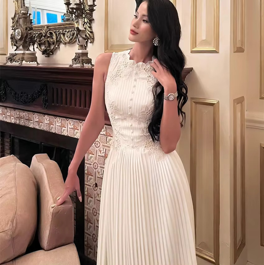 Fashion White Rose Wer Embroidery Pleated Dress 2024 New Summer Women O Neck Sleeveless Lace Patchwork Chiffon Midi Vestidos