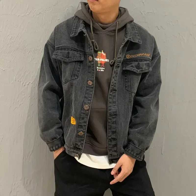 Black border embroidered denim jacket mens warm wool sheep denim jacket mens border blue wearing a casual G outfit X250213