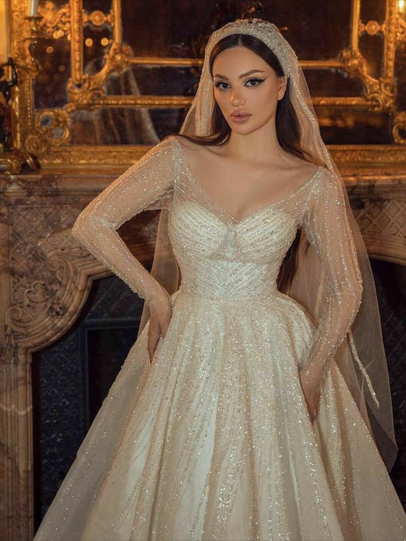 Gorgeous Ball Gown Wedding Dresses With Strapless Bling Sequins Long Sleeves Pearls Zipper Court Gown Pleats Custom Made Bridal Gown Plus Size Vestido