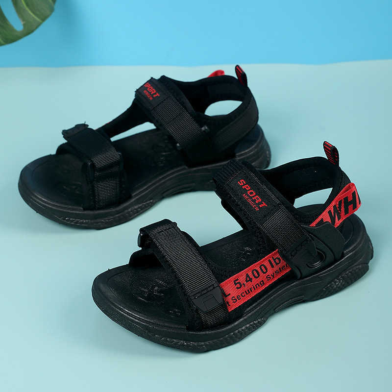 Sandals Boys Sandals 2024 Summer Childrens Sandals Fashion Lightweight Childrens Beach Shoes Solid Boys Shoes Trendy H250212
