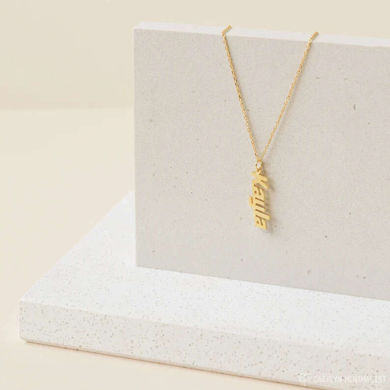 Accessories can be shipped in 3 days with personalized DIY and English letter name necklaces