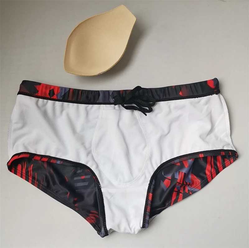 New Printed Men With Cup Shorts Racing Beach Hot Swimwear Breathable Fashion Mens Swimming Trunks Z260314