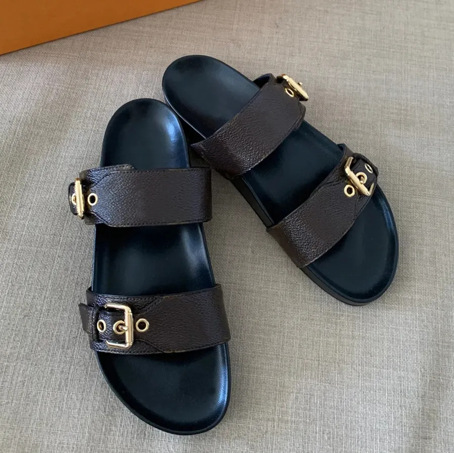 size 35-46 designer sandal Women man platform perforated sandals slippers made of transparent materials fashionable sexy lovely sunny beach woman