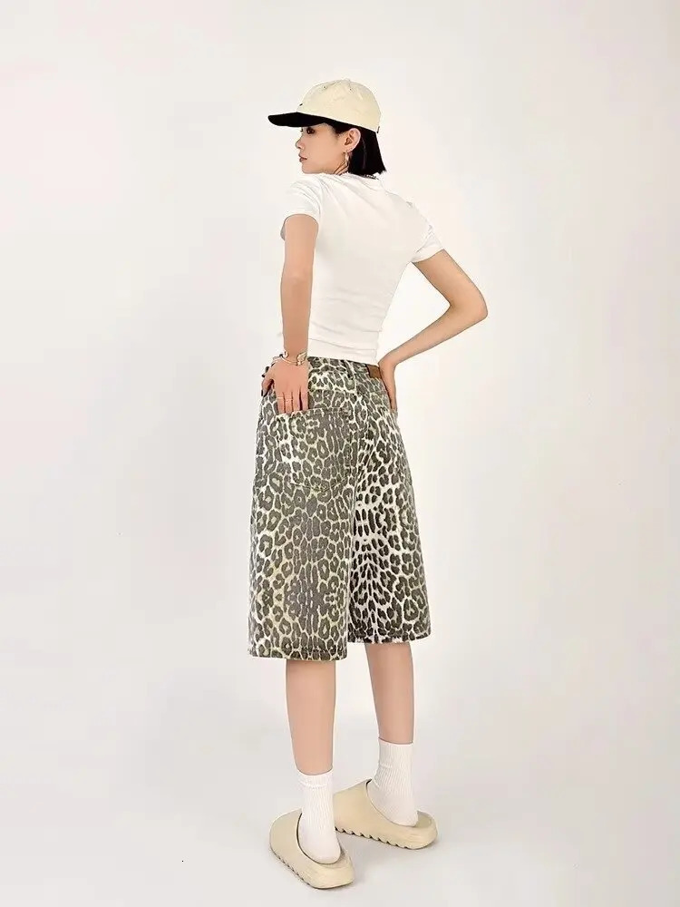 Summer Shorts Womens Trendy Leopard Print Loose And Casual Trend Versatile Short Pants And Womens Jeans 250210