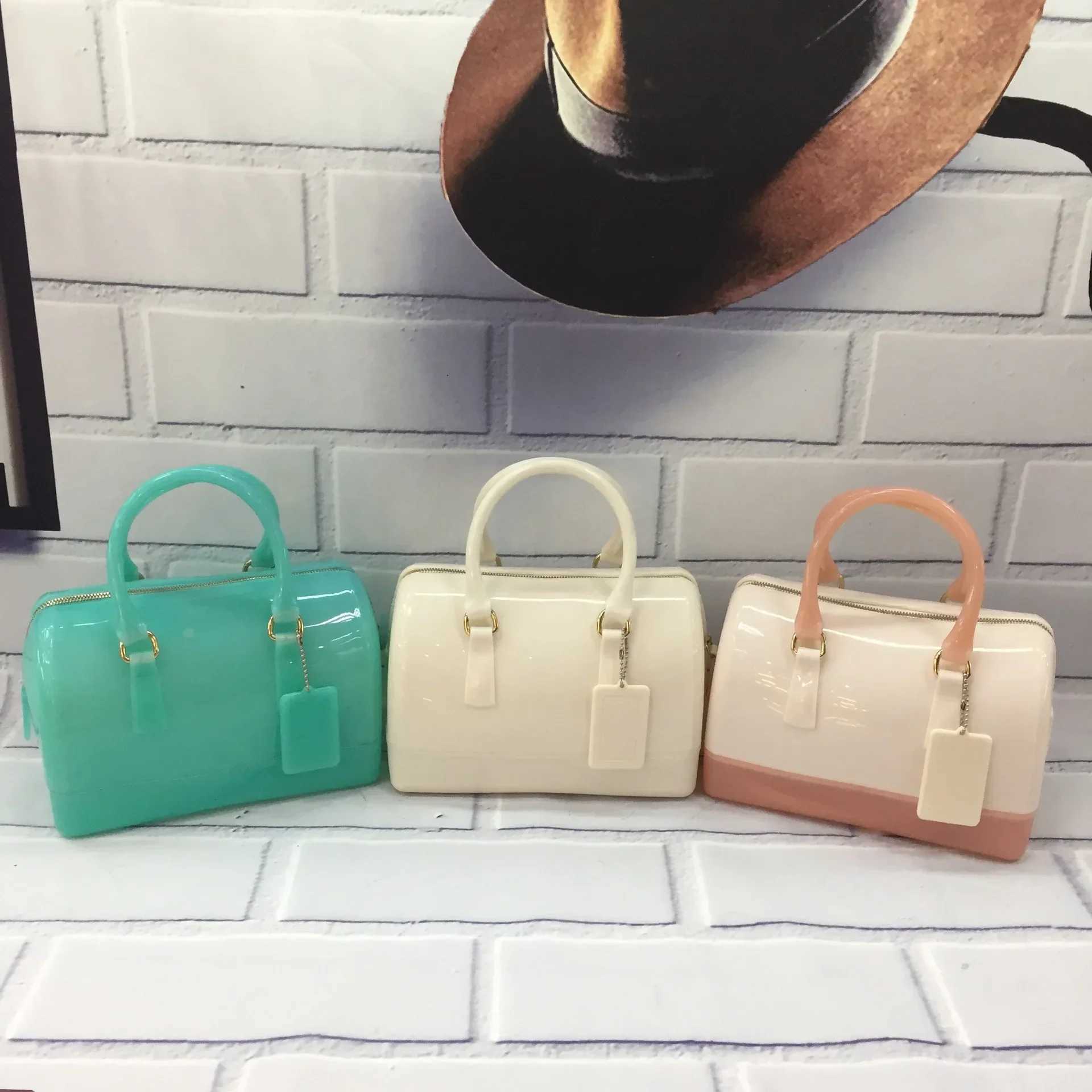 Popular Jelly Bag One Shoulder Cross Portable Pillow Bag Macaron Colorful Fashion Womens Candy Bag for Summer 2024 Y250213